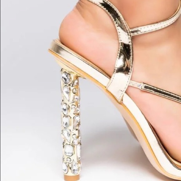 Azalea Wang Strappy Gold Stilettos with Bling Heel Size 8 ✨ - Picture 8 of 8